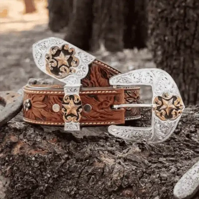 A silver belt buckle set - 3 Piece Buckle